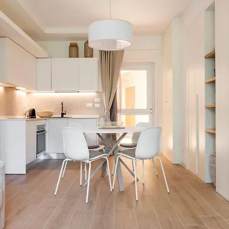 Charming Staying By The Sea